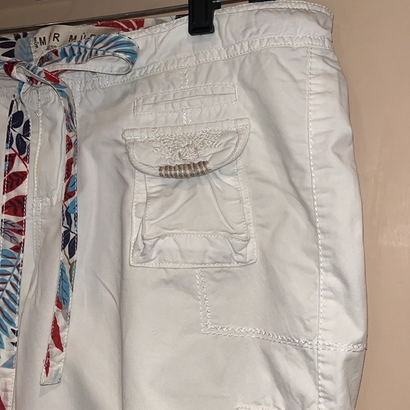 Mur Mur missy bermuda embroidered shorts size large - Picture 3 of 6
